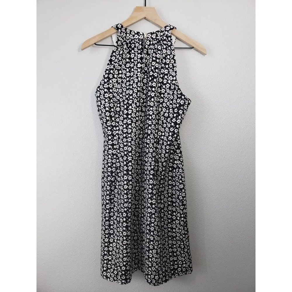 Karl Lagerfeld Floral Lace Eyelet Sleeveless Shift Dress (Size 4 NWT)